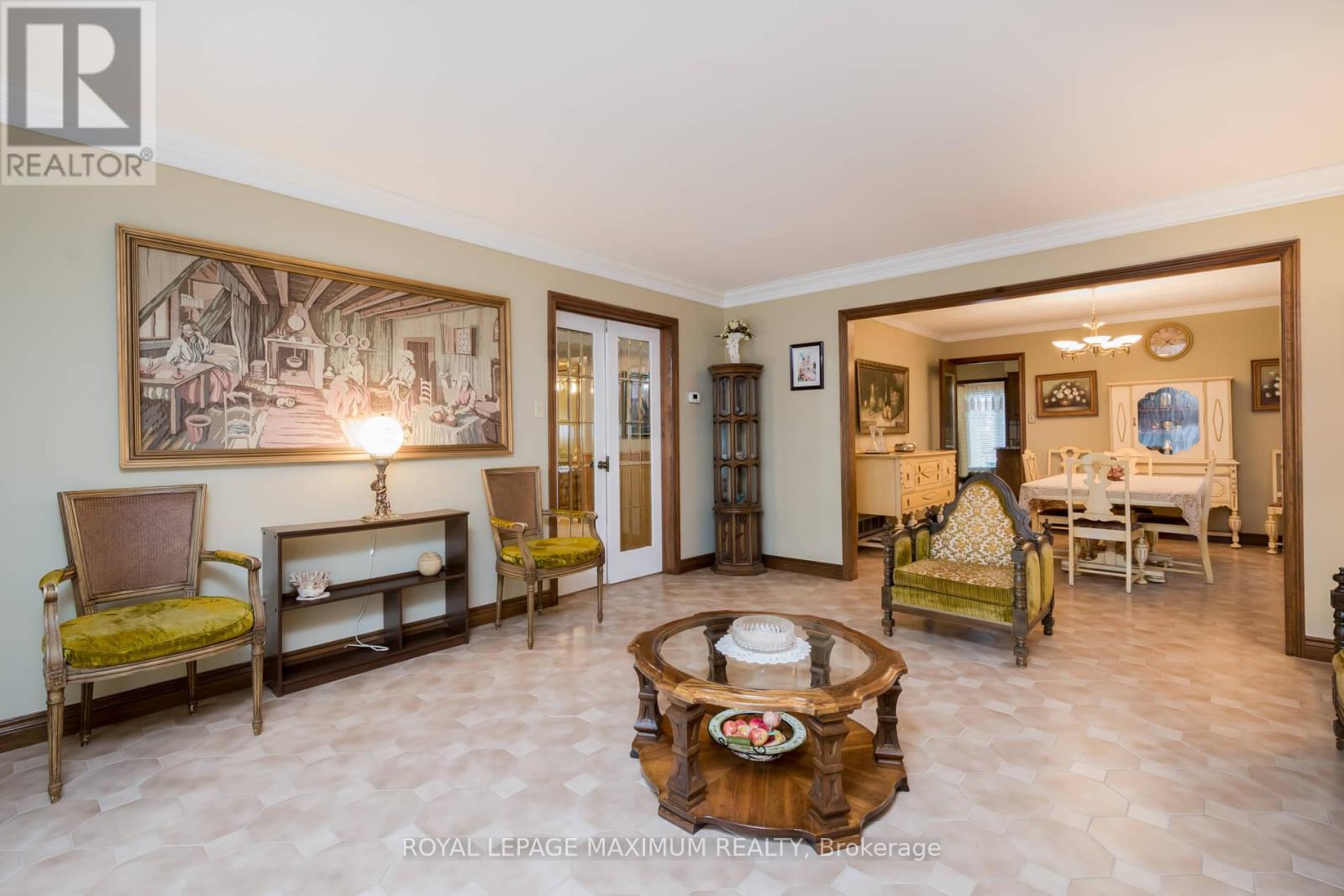 119 Glen Long Avenue, Toronto, Ontario  M6B 2M4 - Photo 7 - W12476922