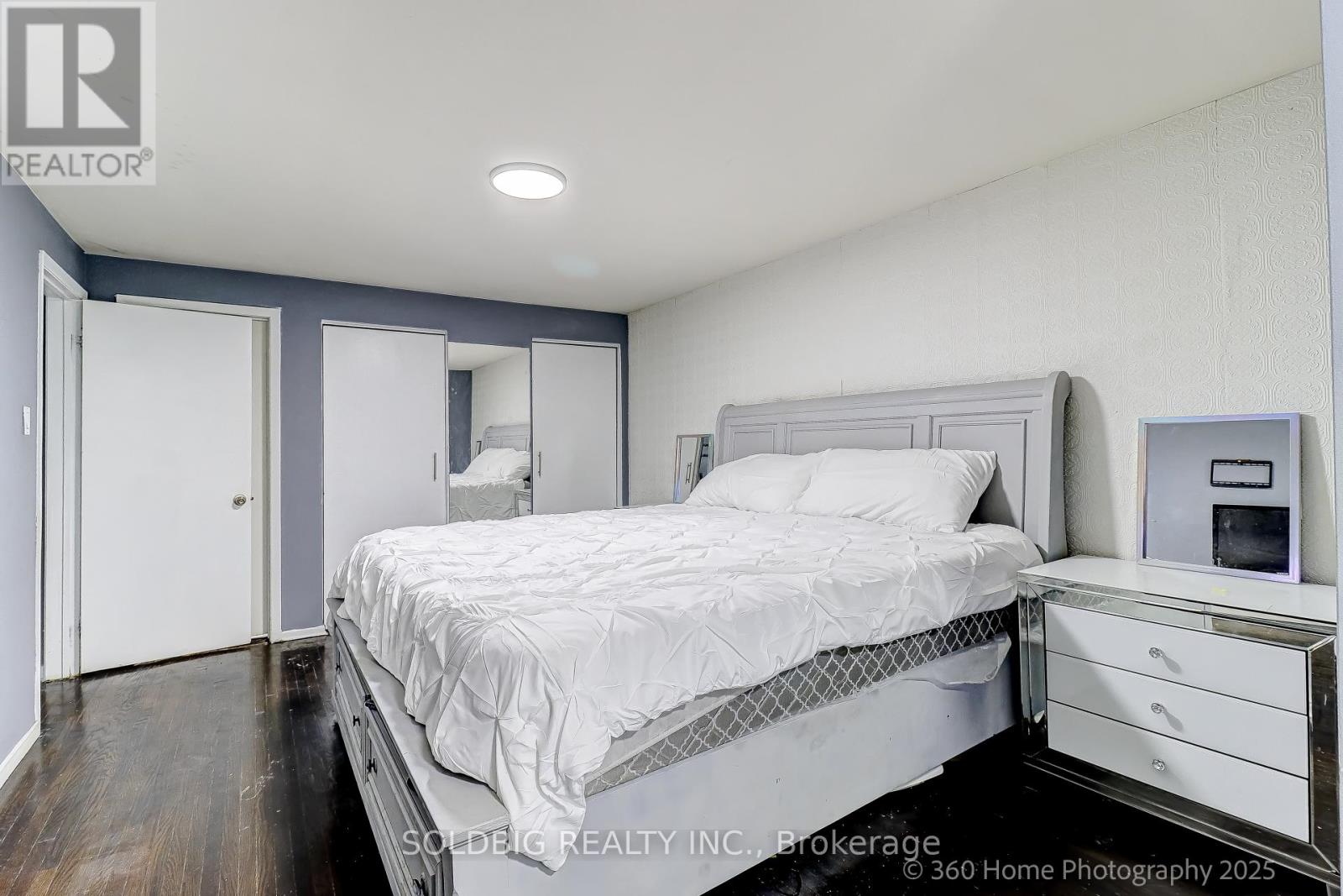 8 Haslemere Avenue, Brampton, Ontario  L6W 2X4 - Photo 34 - W12476928