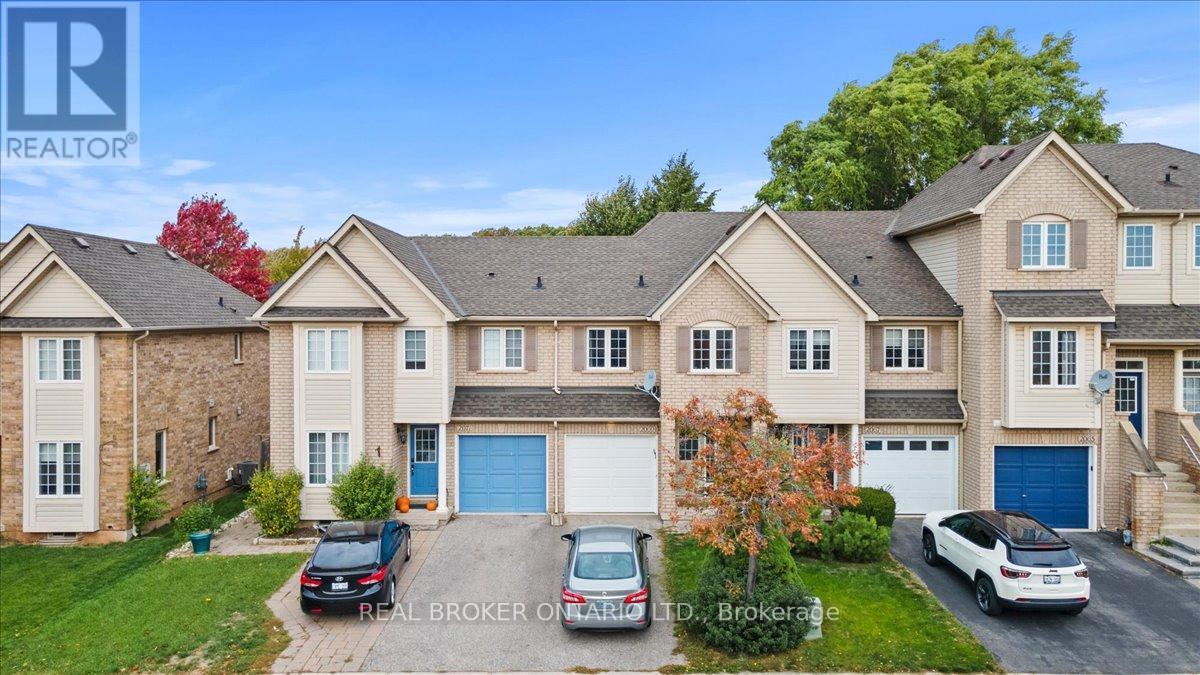 2069 GLENHAMPTON ROAD, Oakville, Ontario