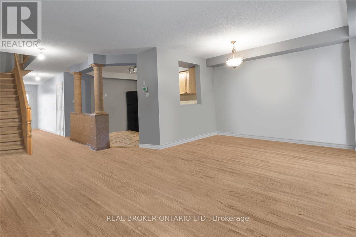 2069 Glenhampton Road, Oakville, Ontario  L6M 3W9 - Photo 10 - W12476934