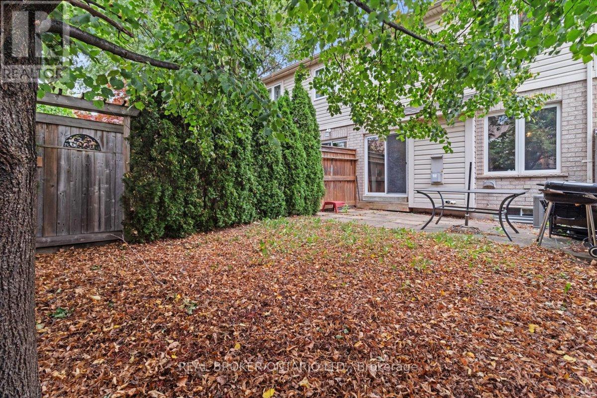 2069 Glenhampton Road, Oakville, Ontario  L6M 3W9 - Photo 23 - W12476934
