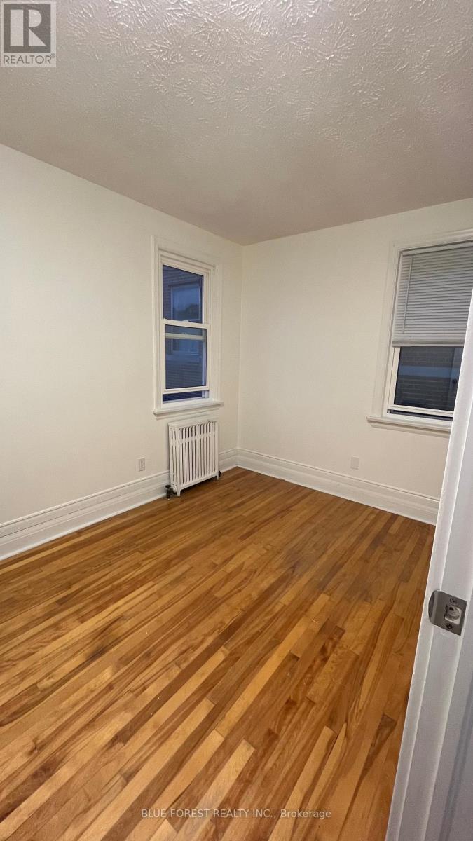 25 Norfolk Street, Norfolk, Ontario  N3Y 3N6 - Photo 10 - X12477003