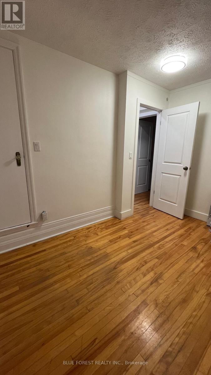 25 Norfolk Street, Norfolk, Ontario  N3Y 3N6 - Photo 11 - X12477003