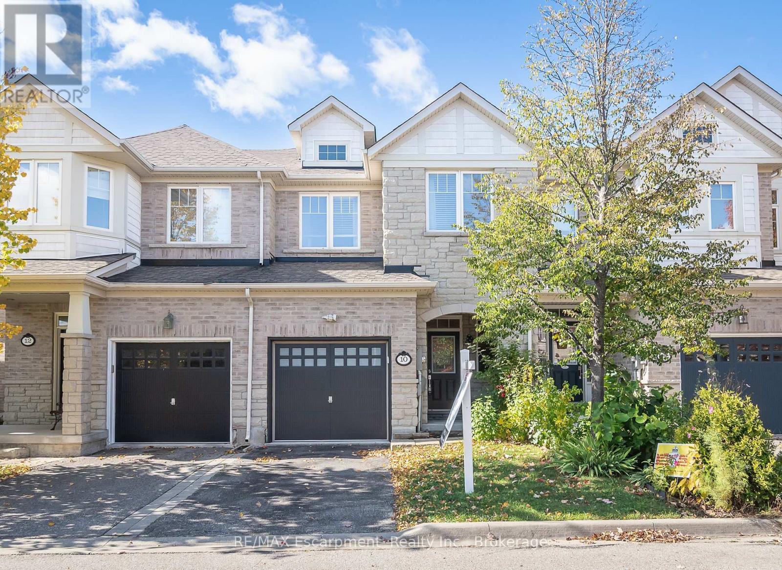 10 Cedarcrest Street, Caledon, Ontario  L7C 3P9 - Photo 1 - W12476983