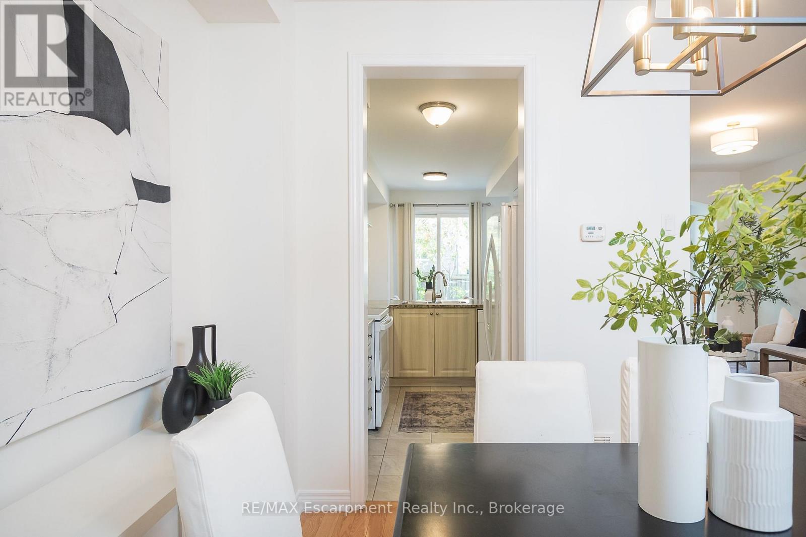 10 Cedarcrest Street, Caledon, Ontario  L7C 3P9 - Photo 18 - W12476983