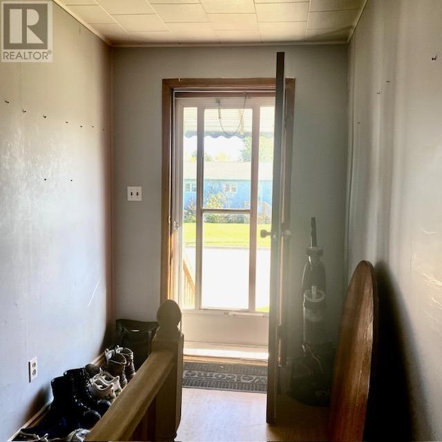 914 First St W, Geraldton, Ontario  P0T 1M0 - Photo 2 - TB253291