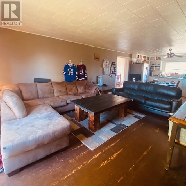 914 First St W, Geraldton, Ontario  P0T 1M0 - Photo 3 - TB253291