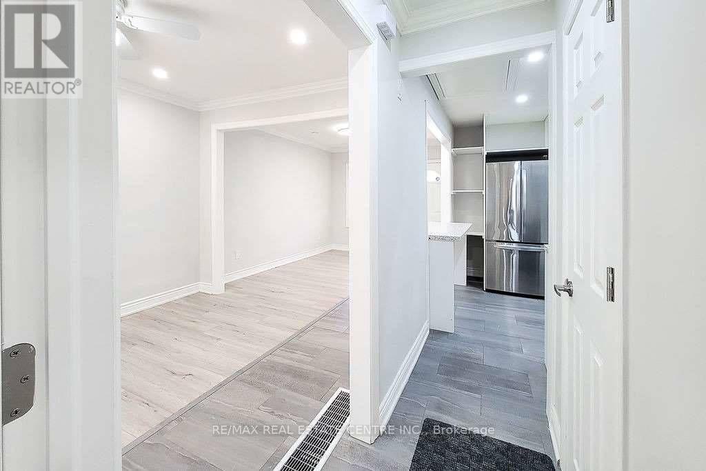 24 East 22nd Street, Hamilton, Ontario  L8V 2V3 - Photo 25 - X12476921