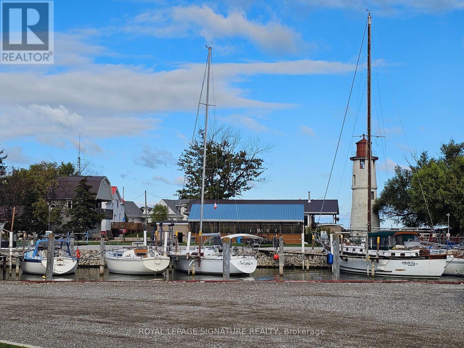 19150 Harbour Drive, Lakeshore, Ontario N0P 2L0 - Photo 8 - X12476938