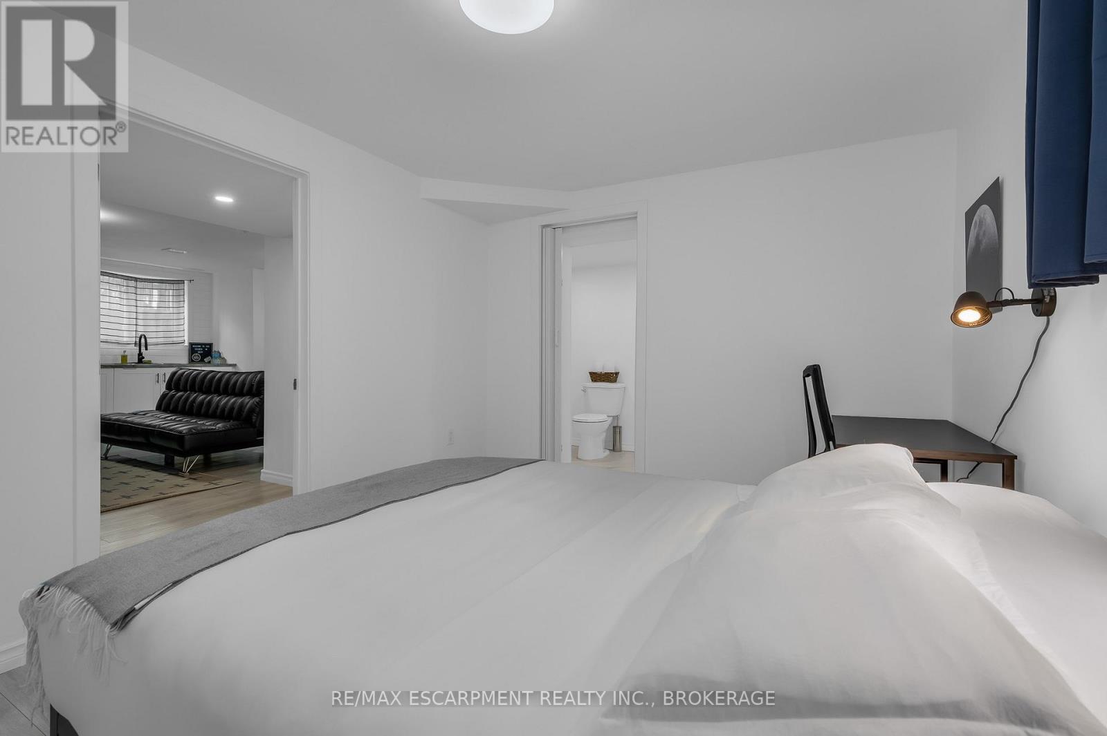 2 - 16 Golden Boulevard E, Welland, Ontario  L3B 1H2 - Photo 12 - X12477014