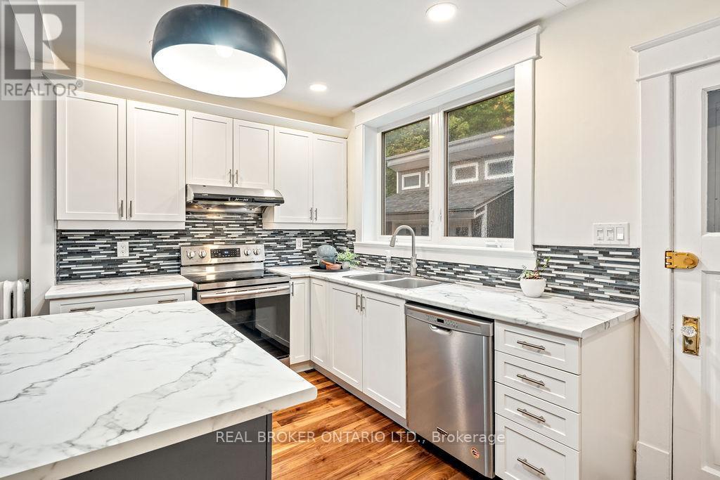 23 Lakeview Terrace, Ottawa, Ontario  K1S 3H3 - Photo 13 - X12461584