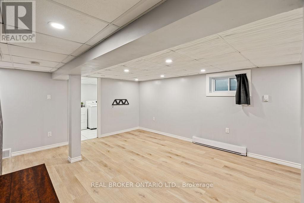 23 Lakeview Terrace, Ottawa, Ontario  K1S 3H3 - Photo 34 - X12461584