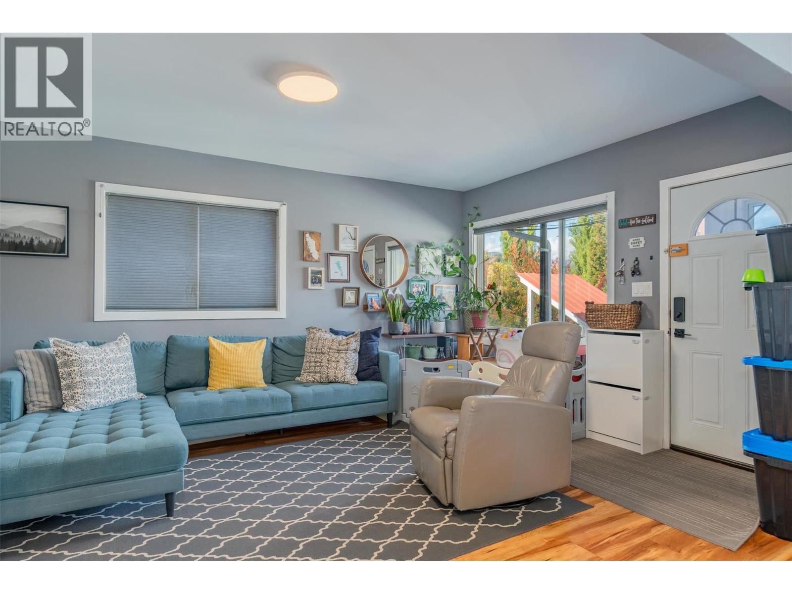 680 Hendry Street, Trail, British Columbia  V1R 3J3 - Photo 4 - 10366548