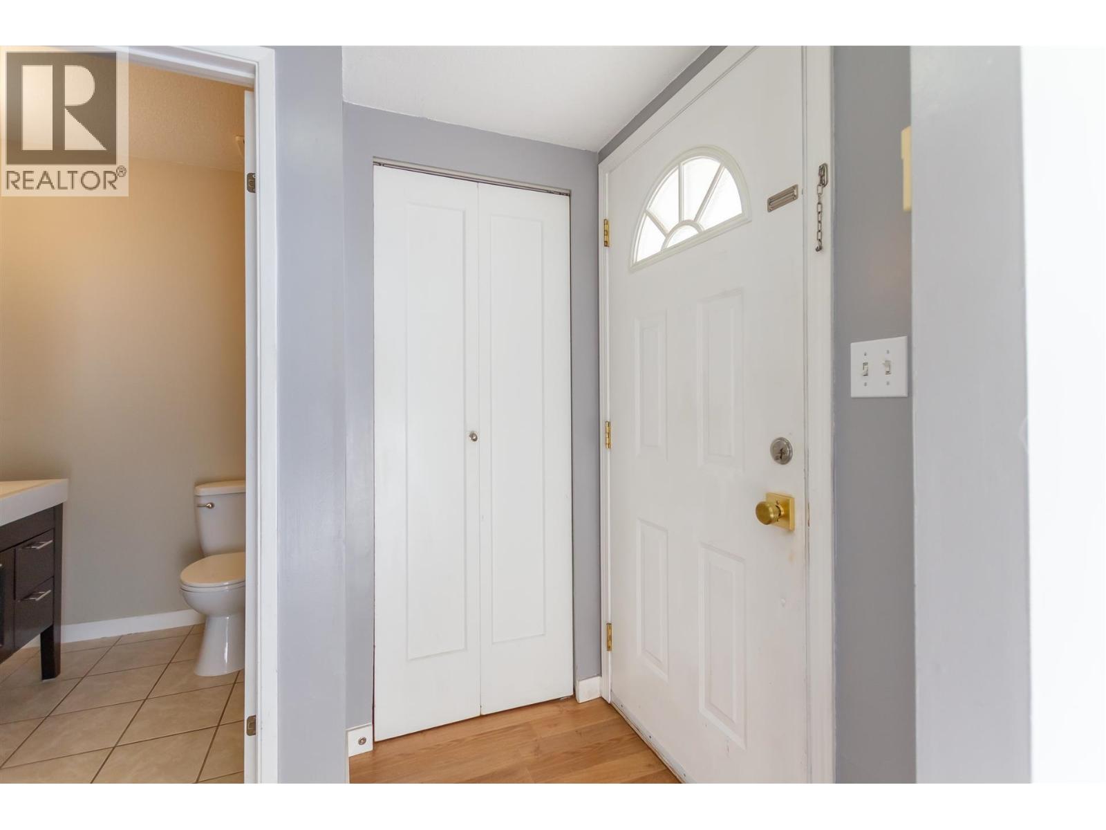 22180 122 Avenue, Maple Ridge, British Columbia  V2X 3X6 - Photo 12 - R3061073
