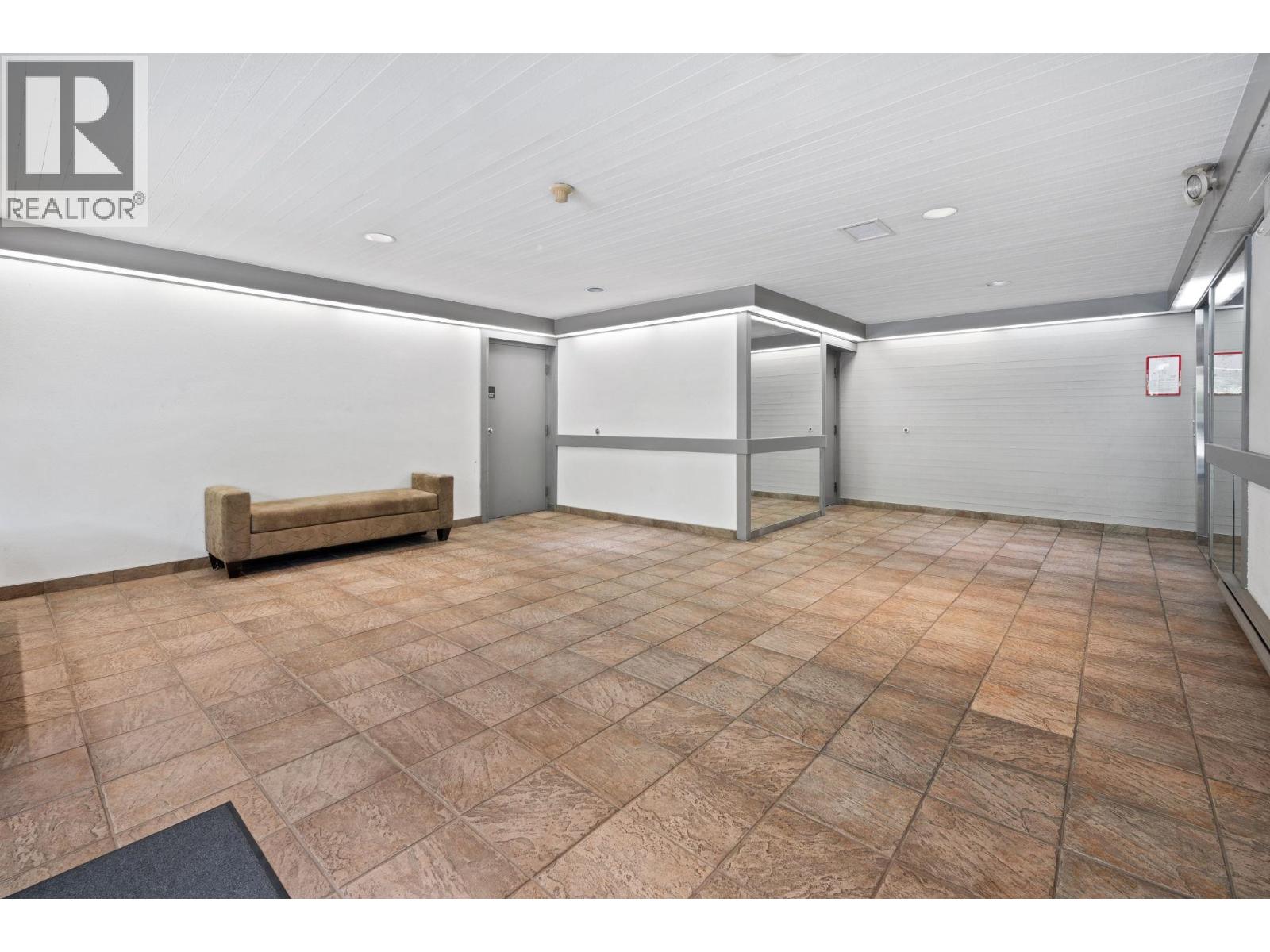 249 7471 Minoru Boulevard, Richmond, British Columbia  V6Y 1Z3 - Photo 4 - R3061086