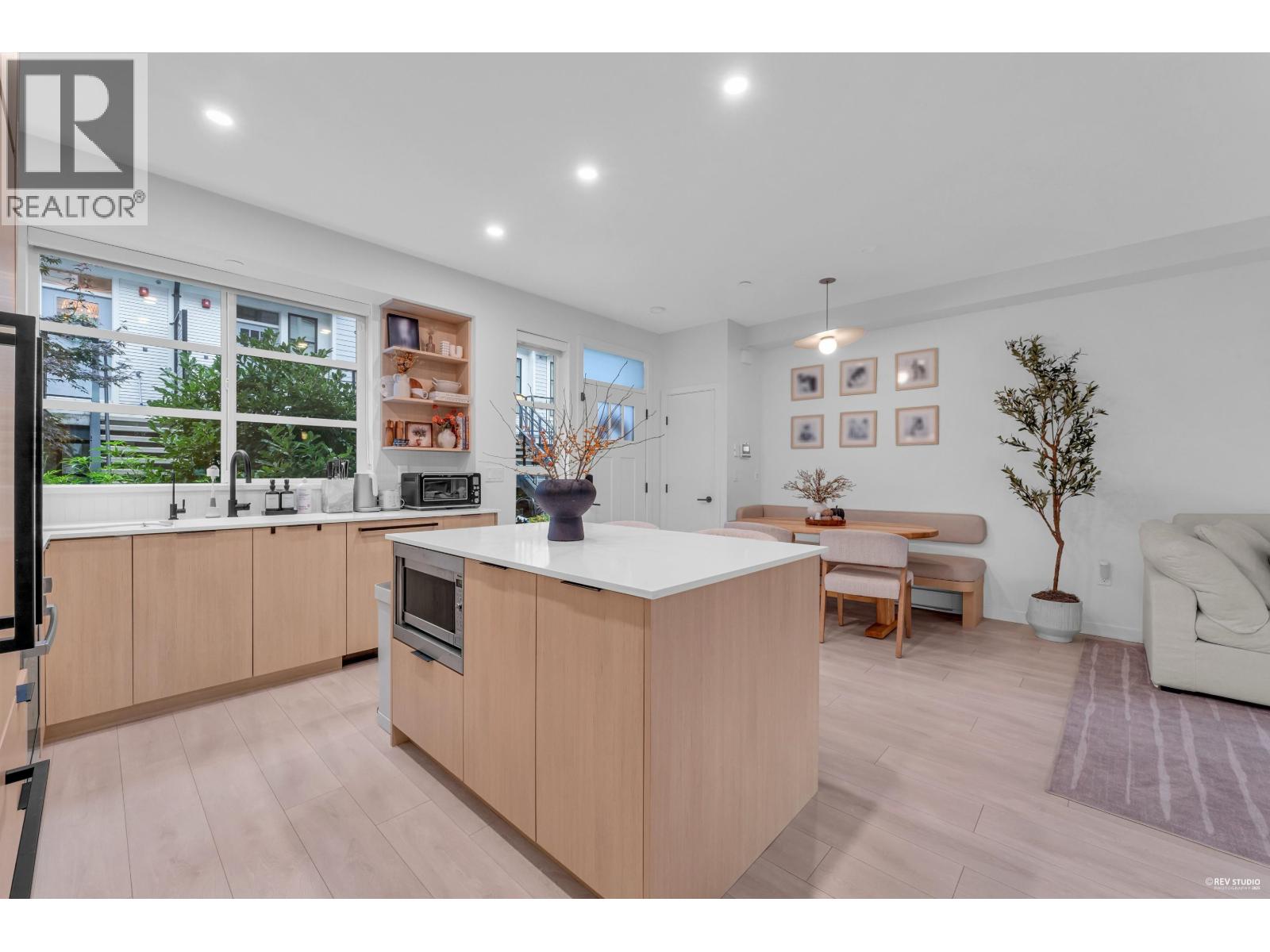 128 2045 Heritage Park Lane, North Vancouver, British Columbia  V7H 0E3 - Photo 14 - R3061100