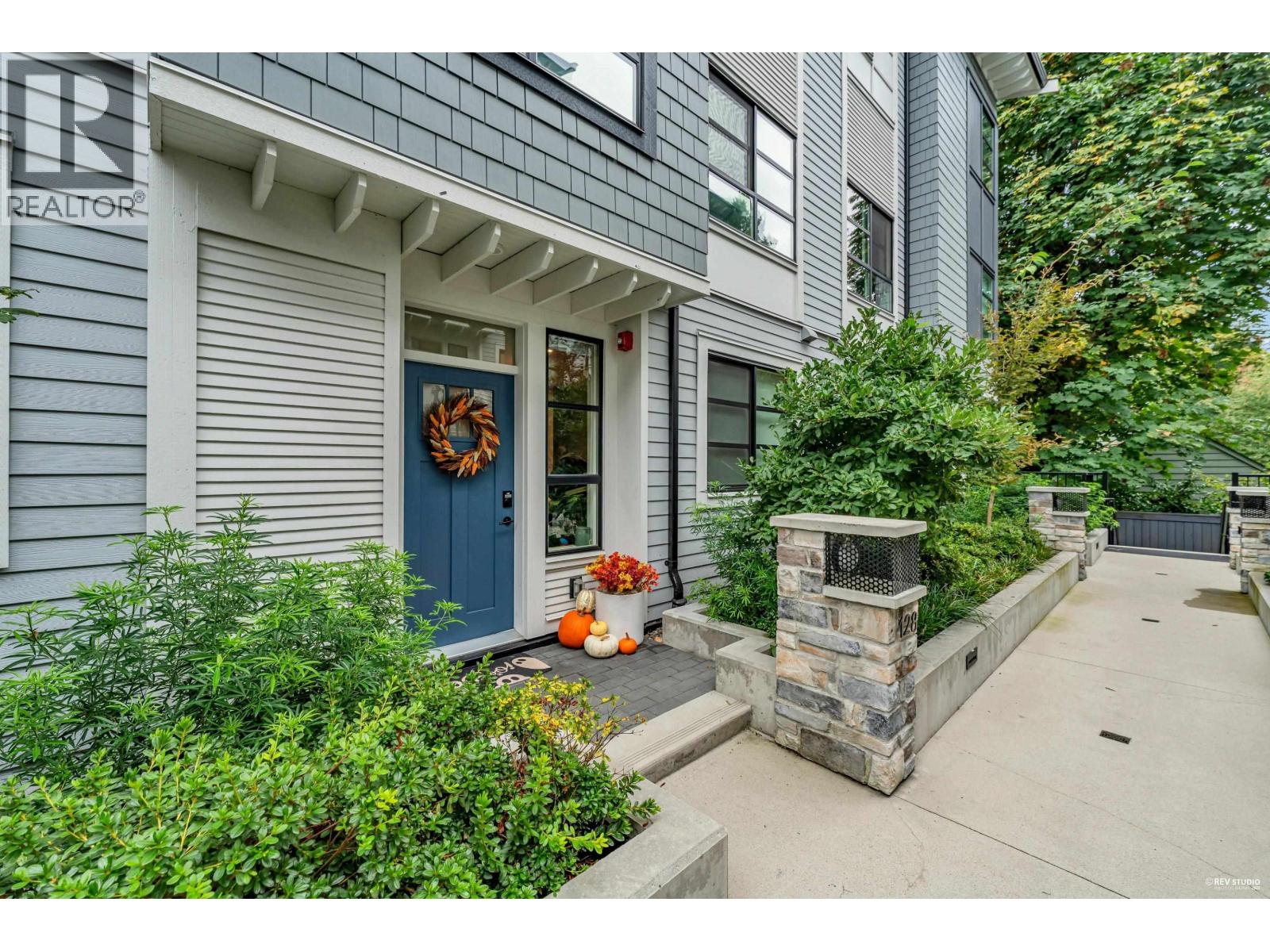 128 2045 Heritage Park Lane, North Vancouver, British Columbia  V7H 0E3 - Photo 2 - R3061100