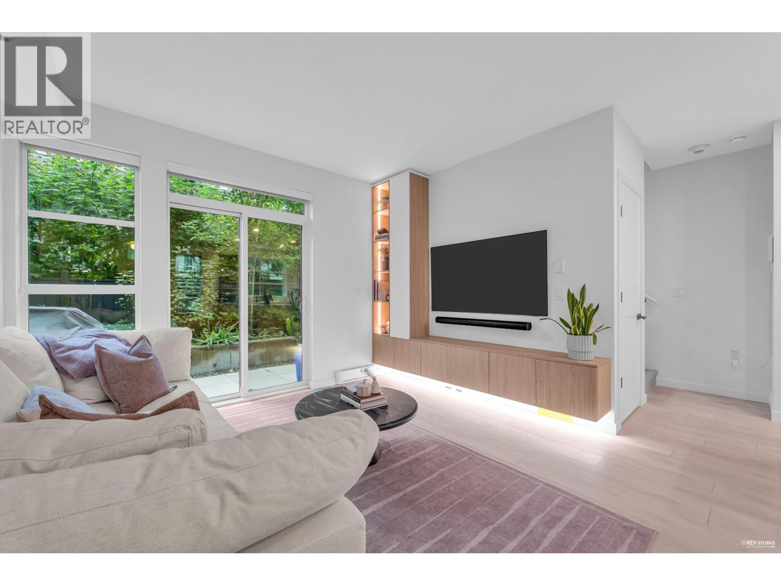 128 2045 Heritage Park Lane, North Vancouver, British Columbia  V7H 0E3 - Photo 7 - R3061100