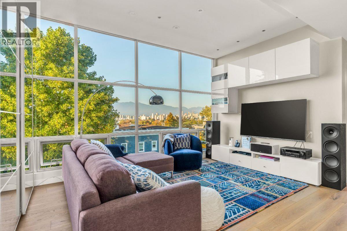 402 2216 W 3rd Avenue, Vancouver, British Columbia  V6K 1L4 - Photo 3 - R3061110