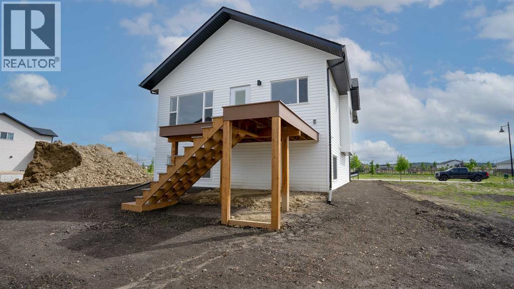 18 Trout Avenue, Red Deer, Alberta  T4P 0Y8 - Photo 3 - A2229210