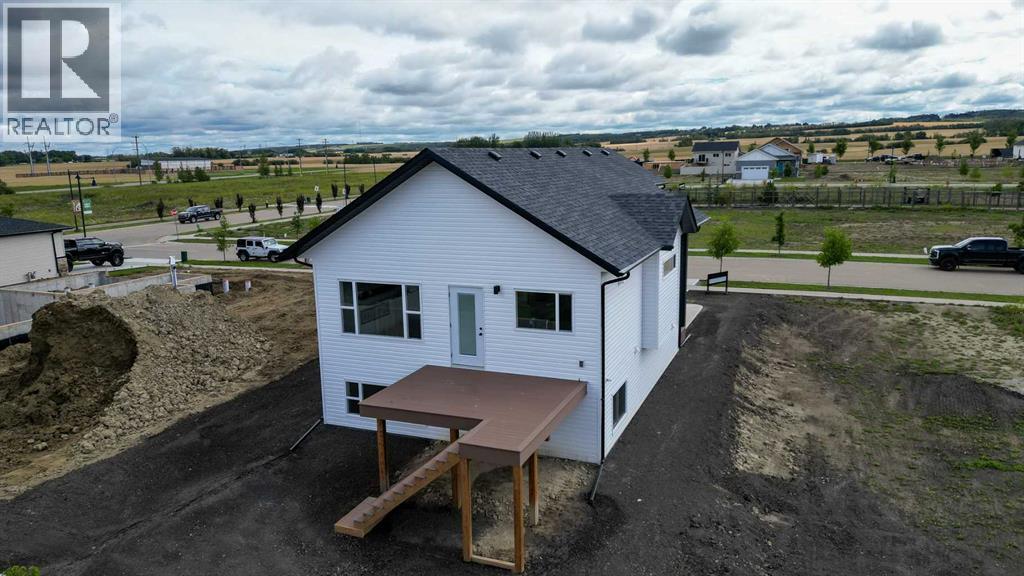 18 Trout Avenue, Red Deer, Alberta  T4P 0Y8 - Photo 5 - A2229210