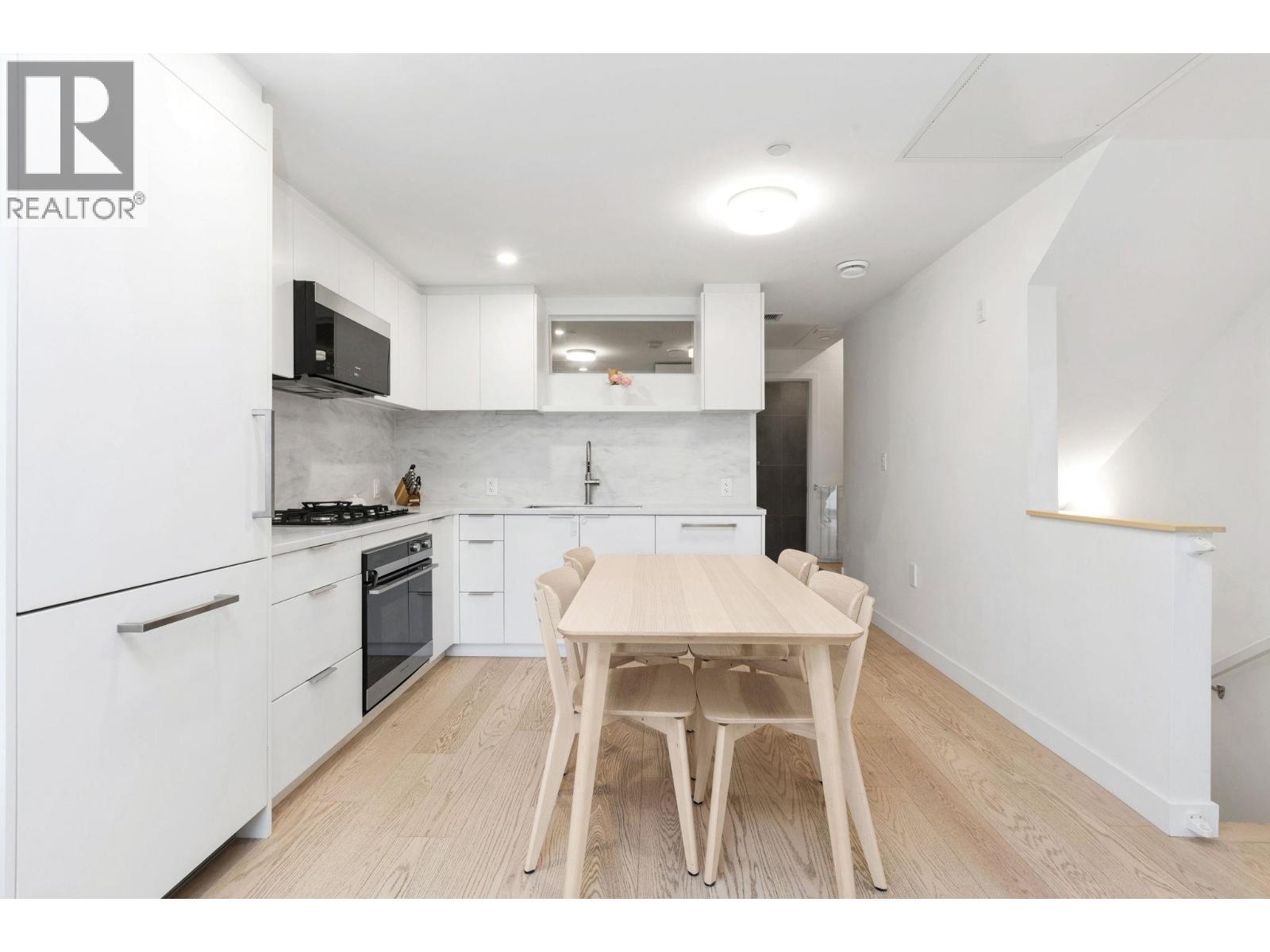 112 650 E 2nd Street, North Vancouver, British Columbia  V7L 1E3 - Photo 6 - R3060588