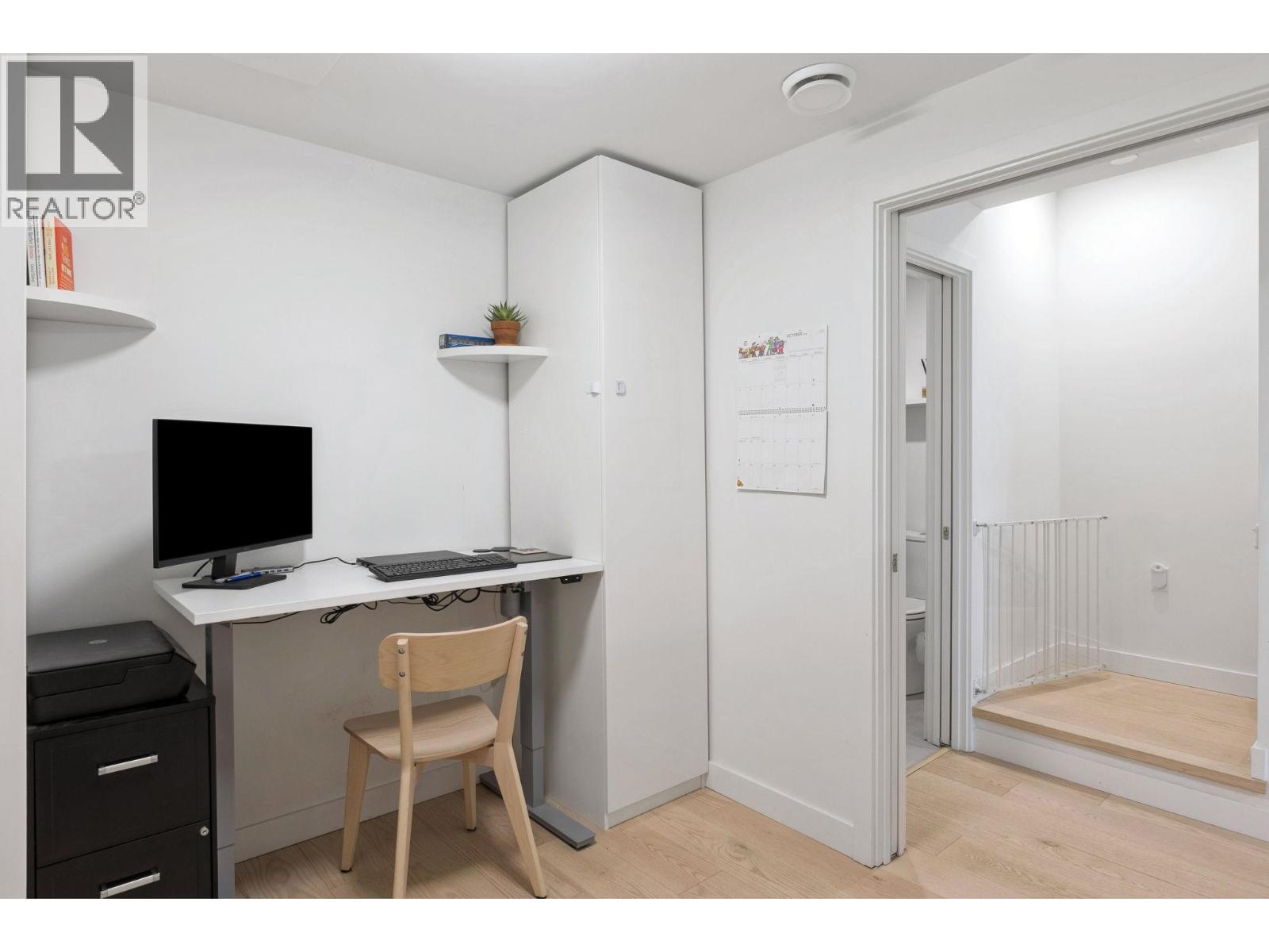 112 650 E 2nd Street, North Vancouver, British Columbia  V7L 1E3 - Photo 14 - R3060588