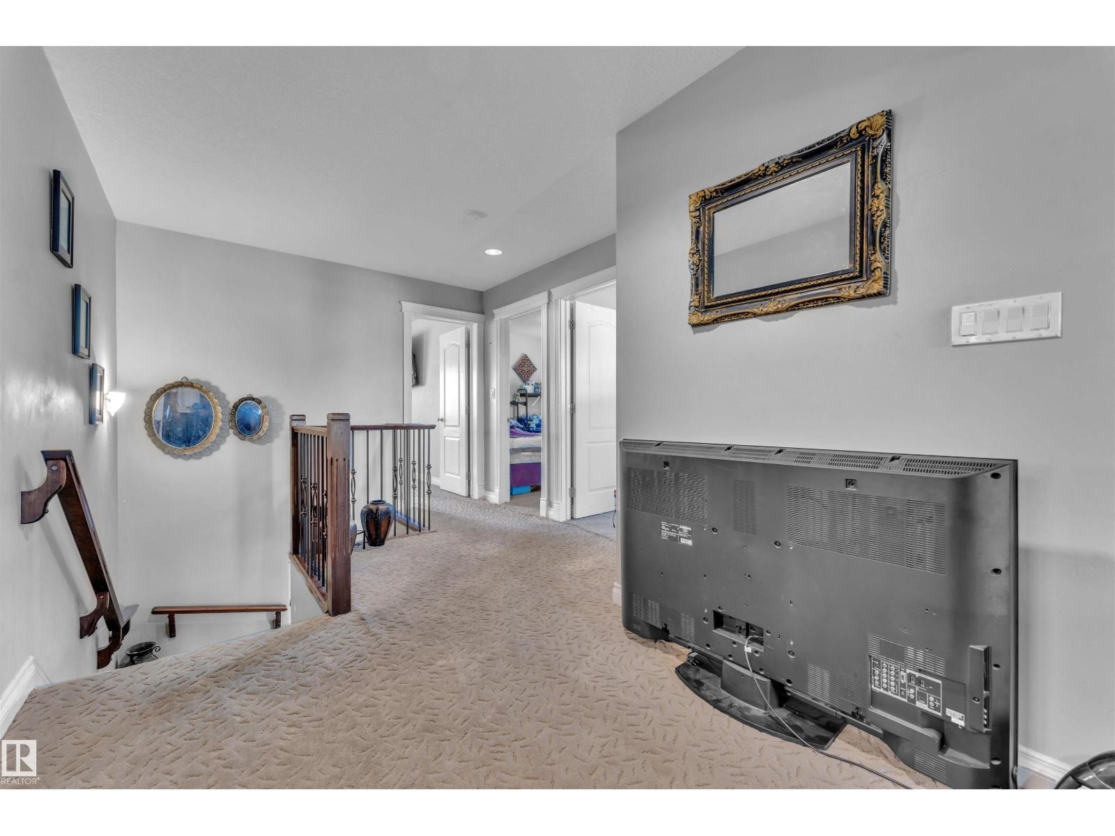 7939 2 Av Sw, Edmonton, Alberta  T6X 1K3 - Photo 12 - E4463099