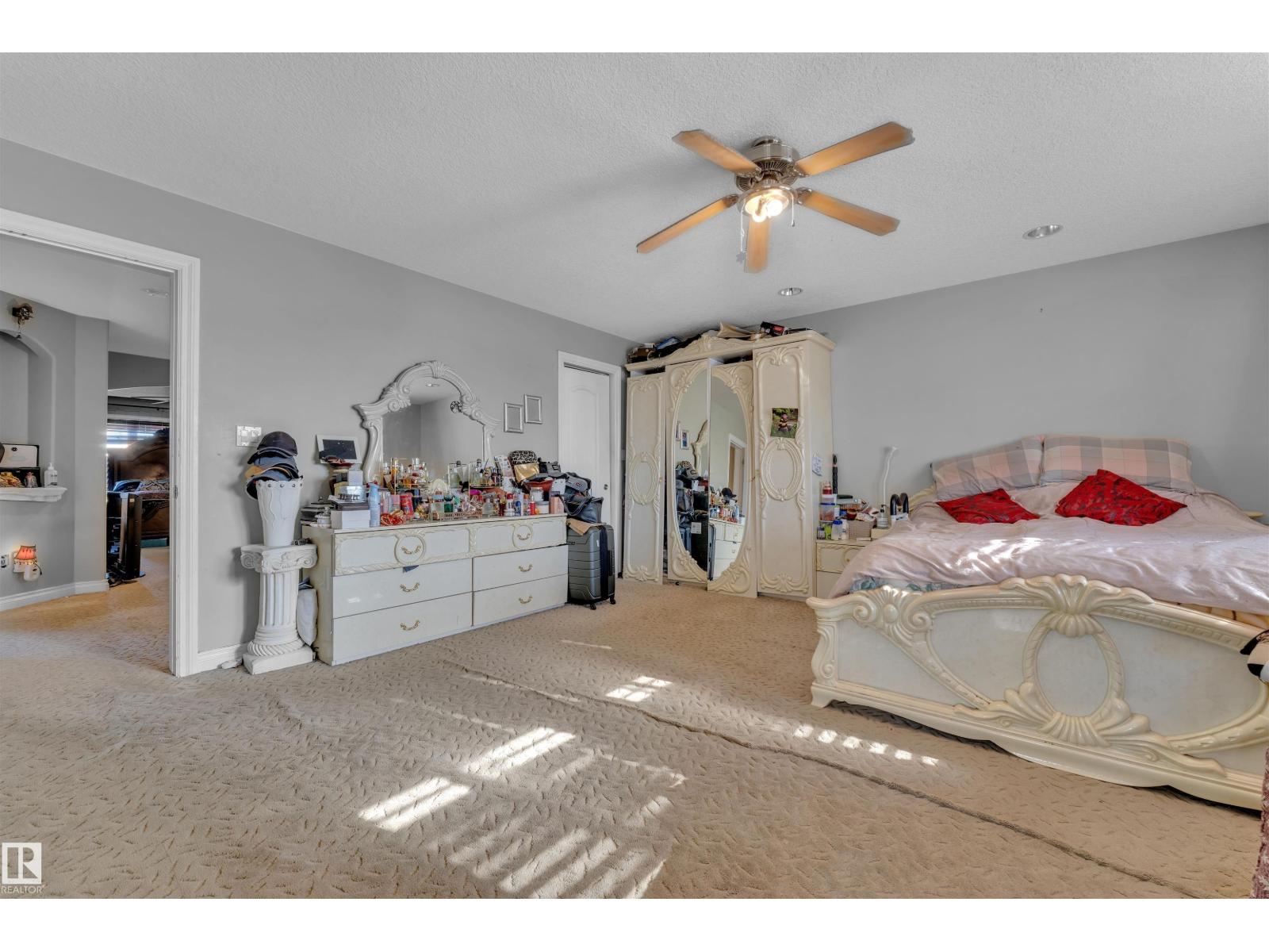 7939 2 Av Sw, Edmonton, Alberta  T6X 1K3 - Photo 14 - E4463099