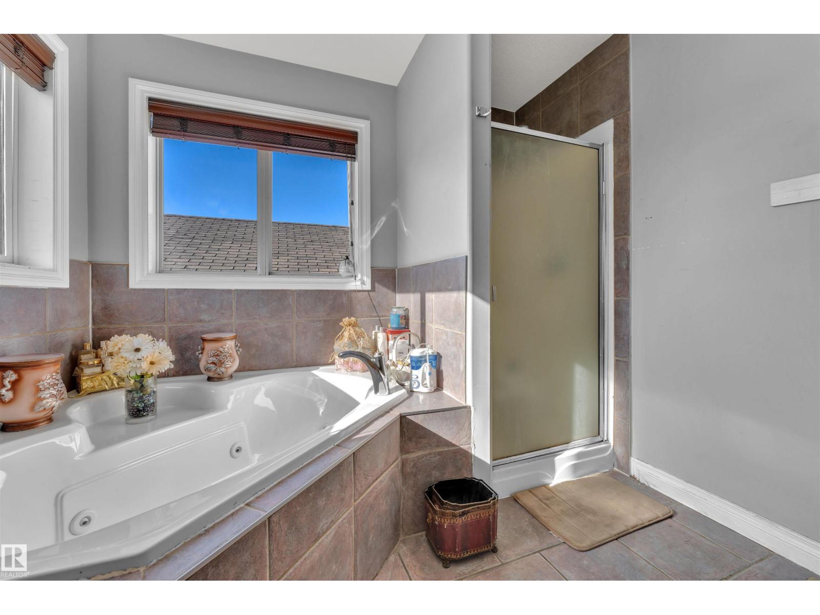 7939 2 Av Sw, Edmonton, Alberta  T6X 1K3 - Photo 15 - E4463099