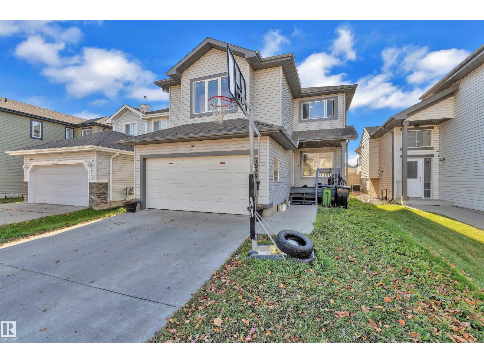 7939 2 Av Sw, Edmonton, Alberta  T6X 1K3 - Photo 2 - E4463099