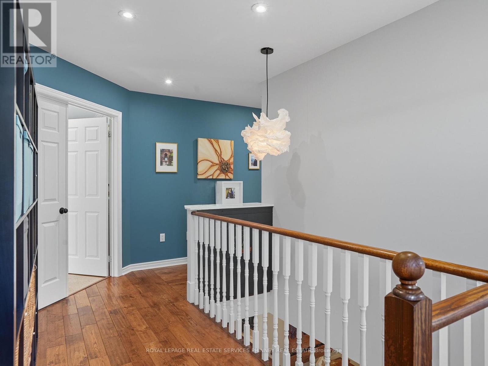 47 Livingstone Drive, Hamilton (Dundas), Ontario  L9H 7S4 - Photo 18 - X12412882