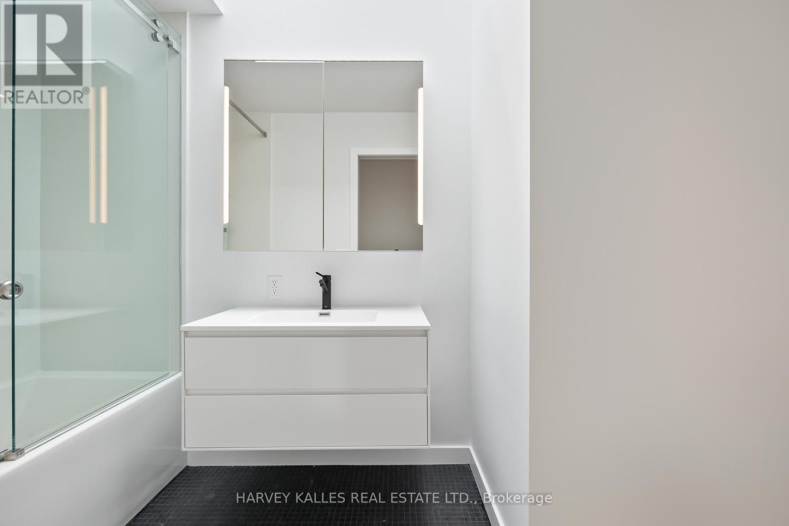 2 - 1730 Avenue Road, Toronto, Ontario  M5M 3Y6 - Photo 11 - C12449249