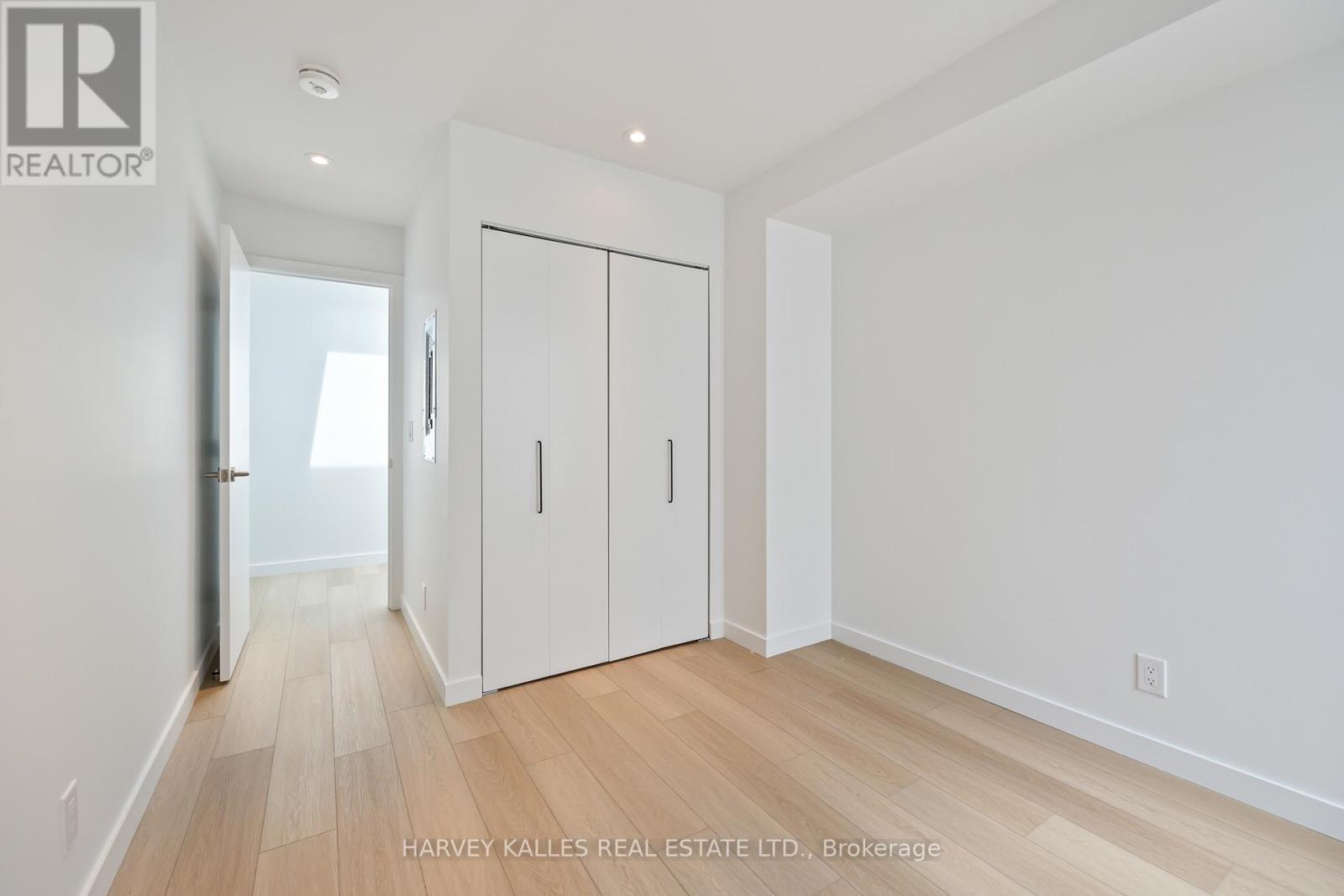 2 - 1730 Avenue Road, Toronto, Ontario  M5M 3Y6 - Photo 8 - C12449249