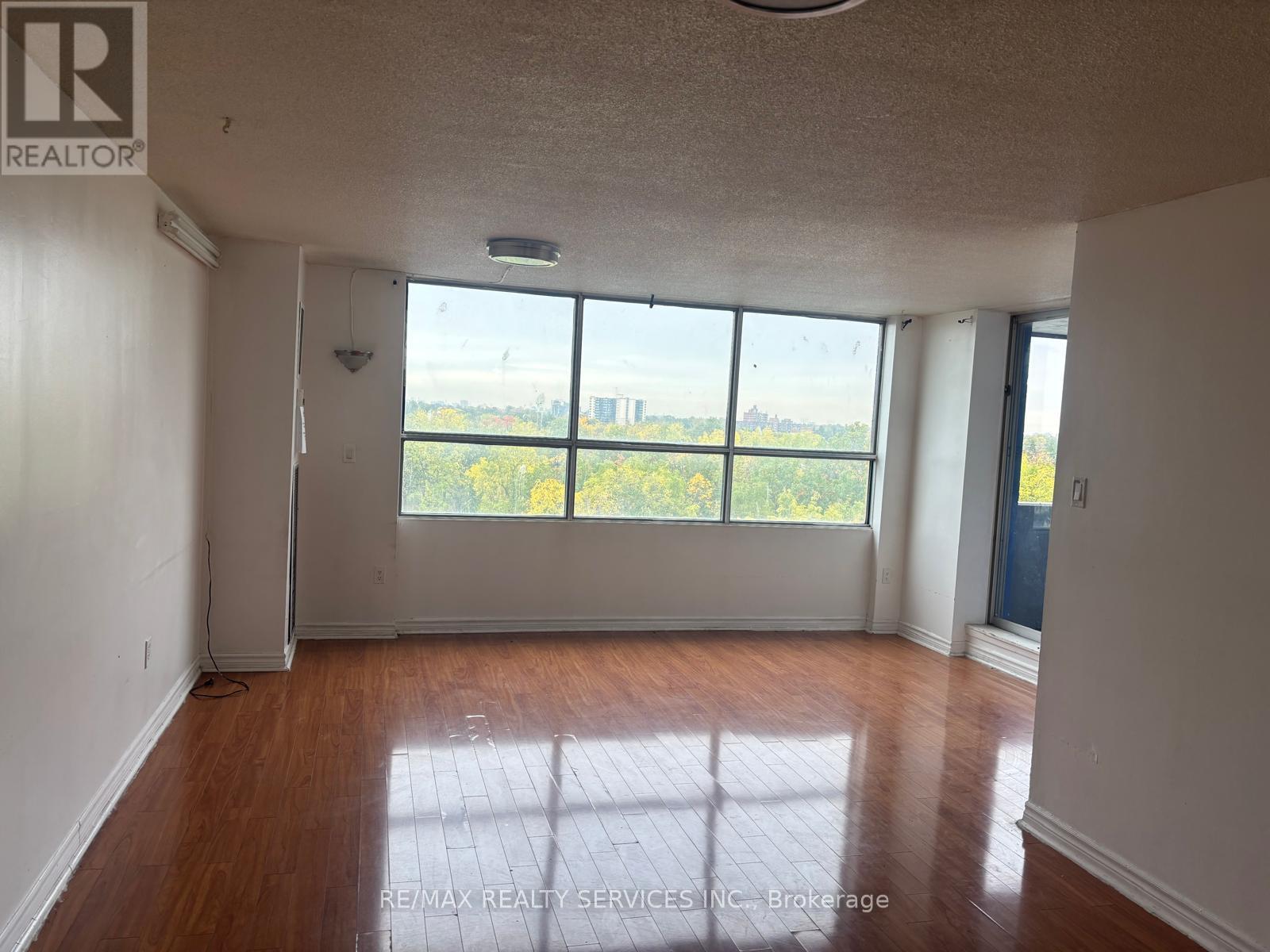 806 - 40 Panorama Court, Toronto, Ontario  M9V 4M1 - Photo 6 - W12379157