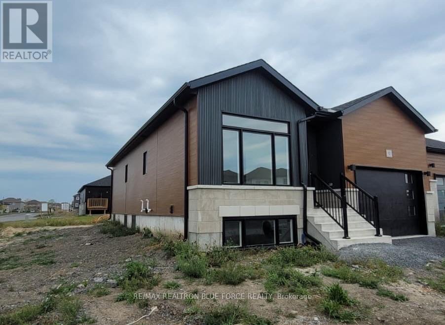 MAIN - 92 CREIGHTON DRIVE, Loyalist, Ontario