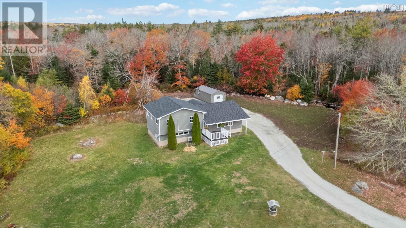 10302 Highway 3, Port Joli, Nova Scotia  B0T 1S0 - Photo 4 - 202526352