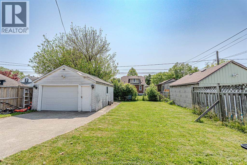 2367 Meighen, Windsor, Ontario  N8W 4B8 - Photo 26 - 25026911