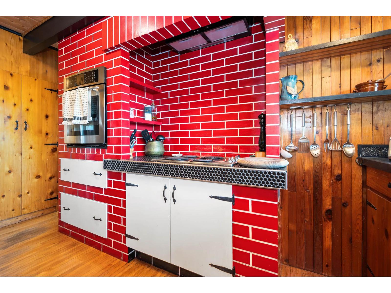 18058 57a Avenue, Surrey, British Columbia  V3S 1J6 - Photo 9 - R3048666