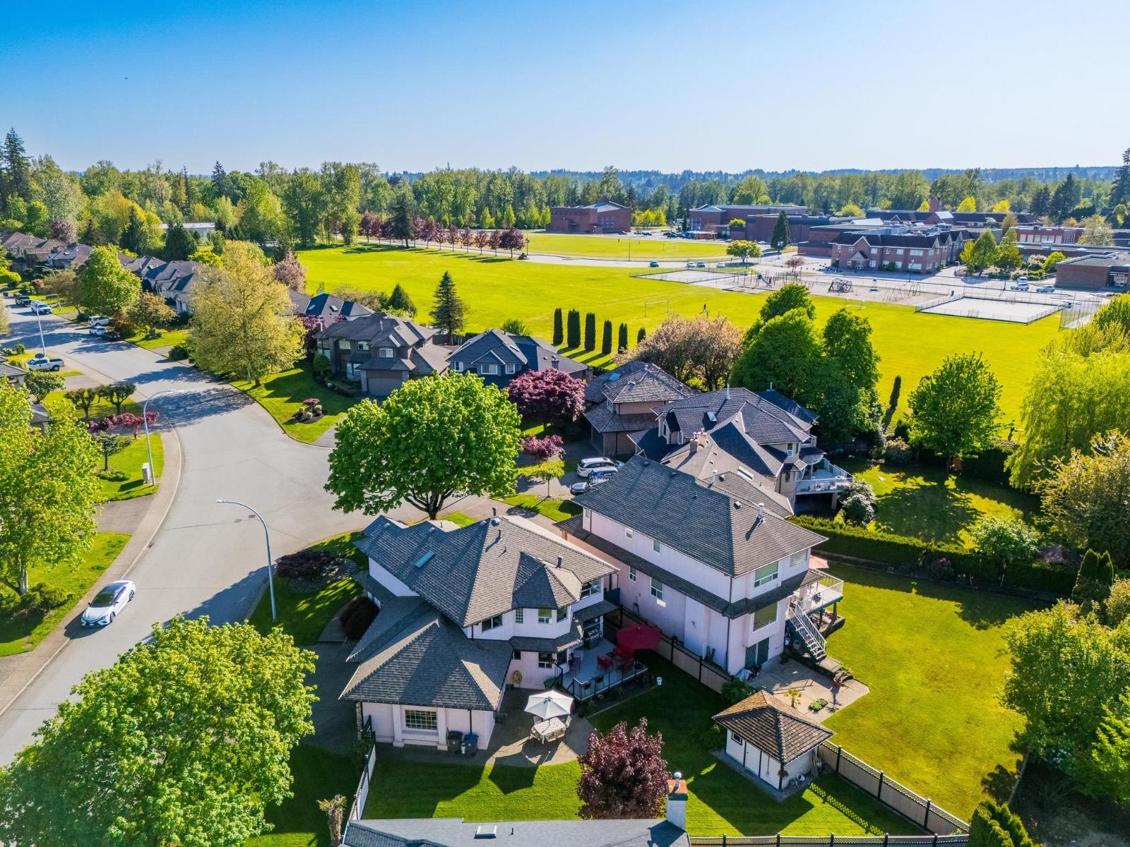 10289 170a Street, Surrey, British Columbia  V4N 3L1 - Photo 2 - R3060756