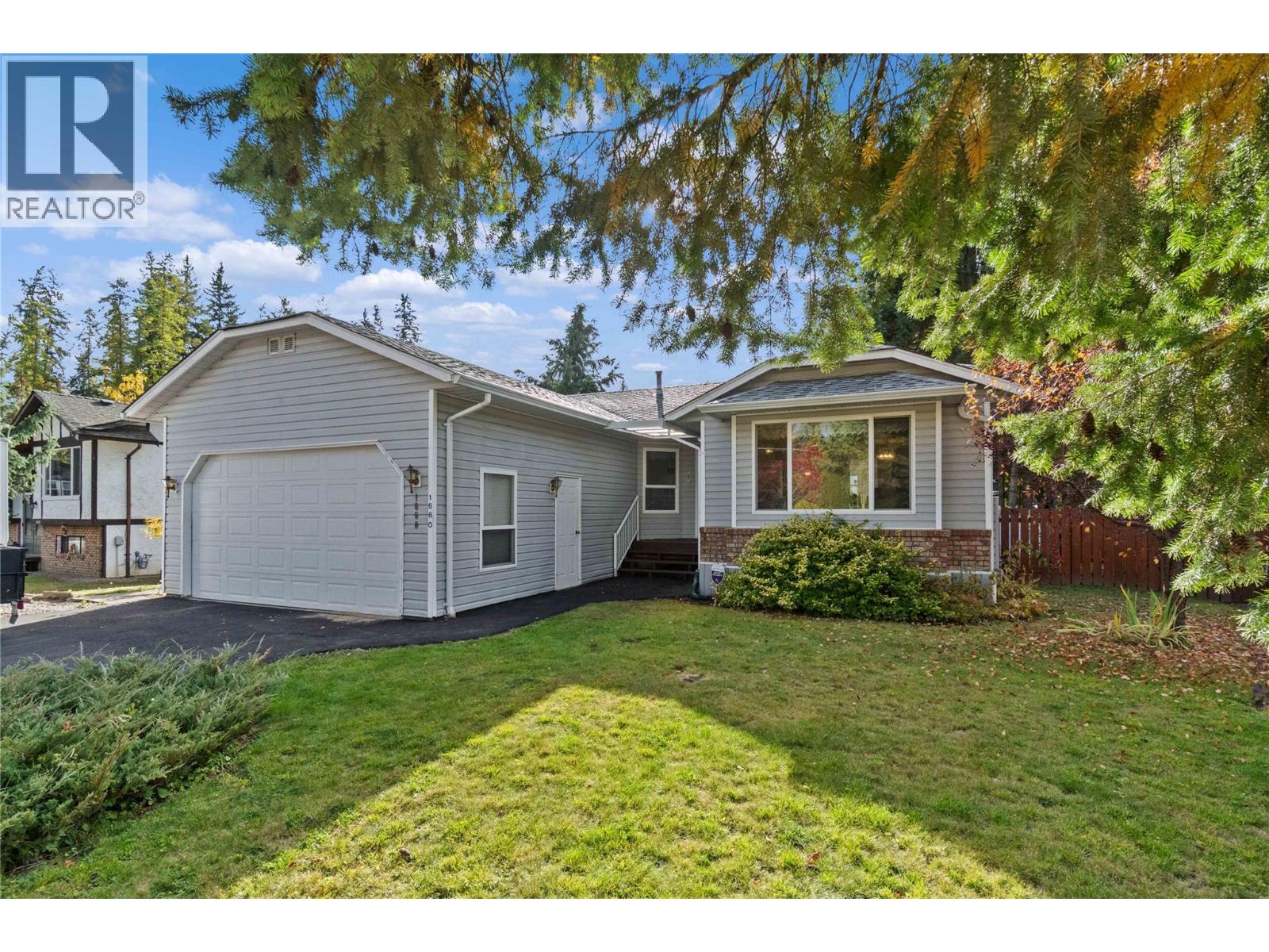 1660 15 Avenue SE, salmon arm, British Columbia