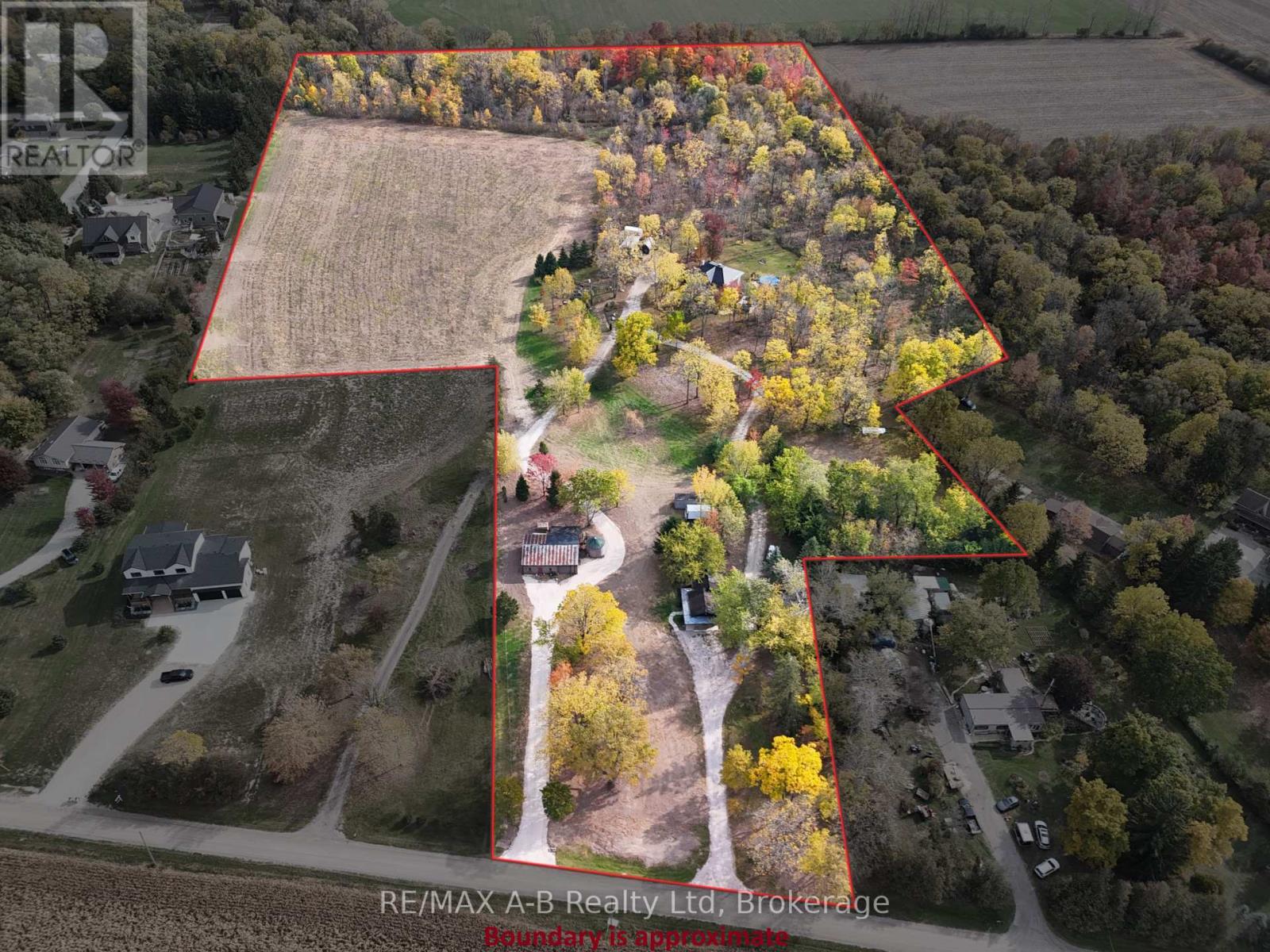 12096 Gale Road, North Middlesex, Ontario  N0M 1A0 - Photo 49 - X12451520