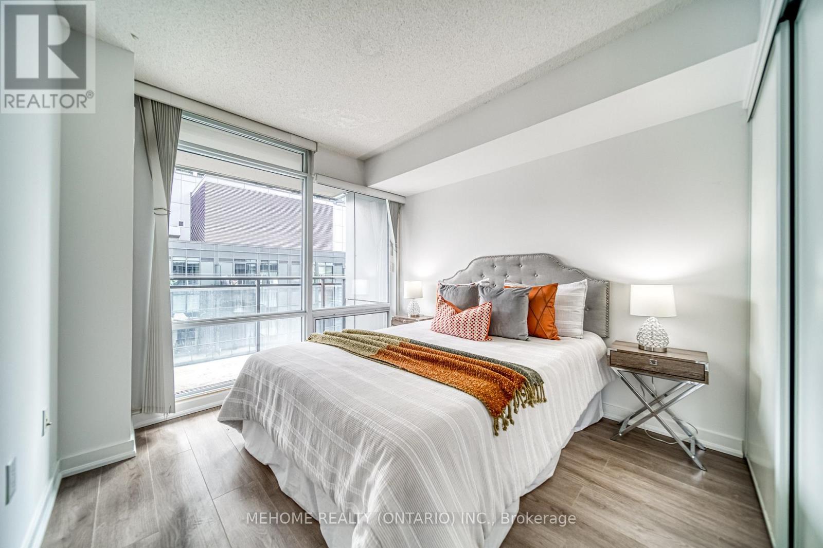 1902 - 25 Telegram Mews, Toronto, Ontario  M5V 3Z1 - Photo 19 - C12476966