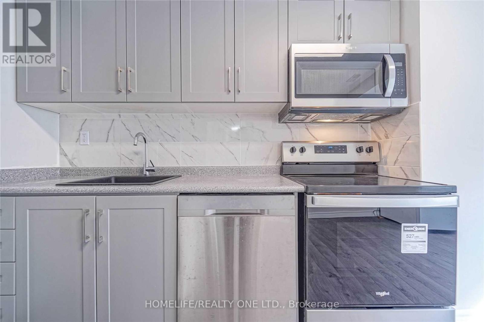 104 Benson Avenue, Toronto, Ontario  M6G 2J1 - Photo 14 - C12477001