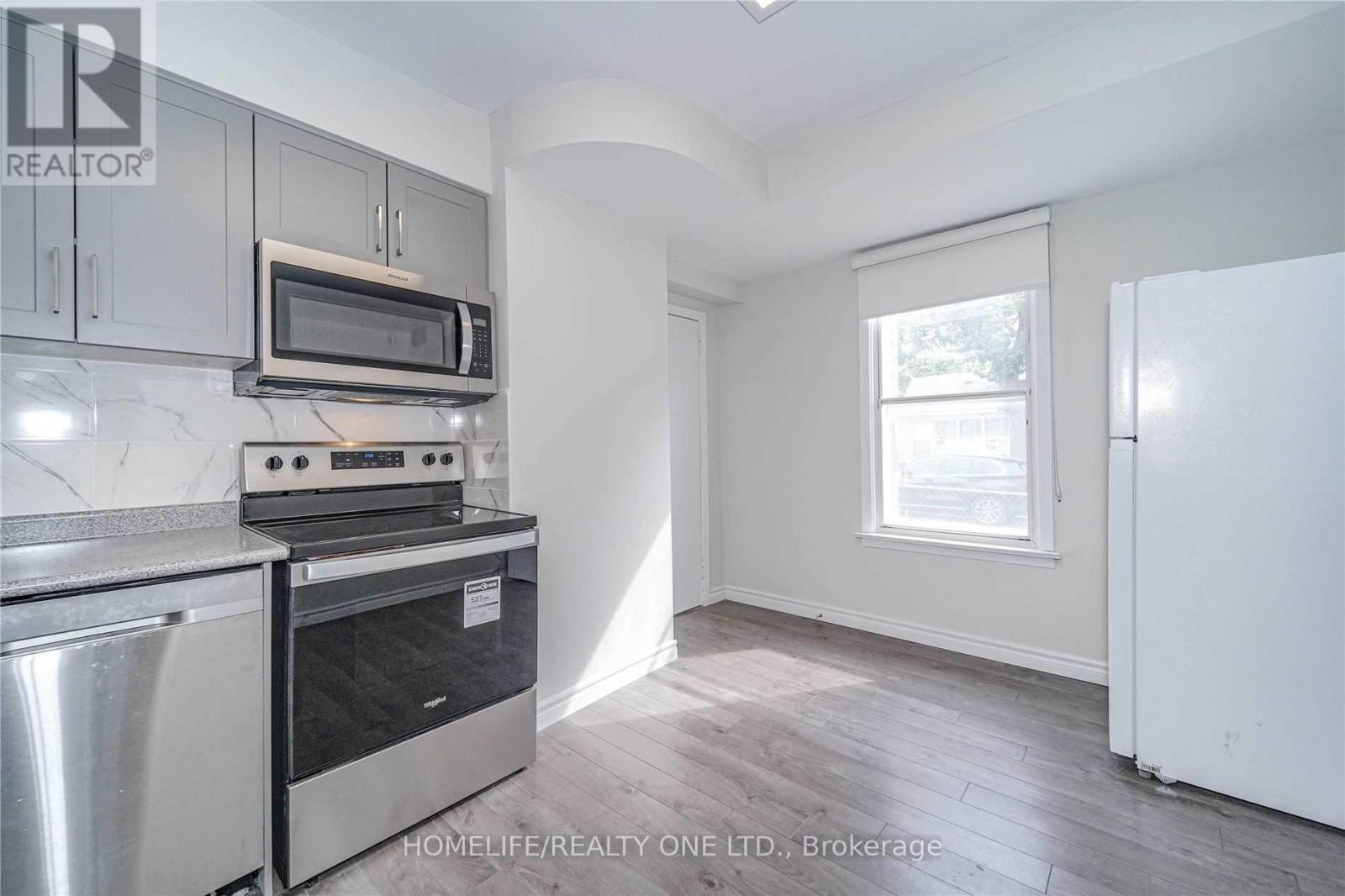104 Benson Avenue, Toronto, Ontario  M6G 2J1 - Photo 16 - C12477001