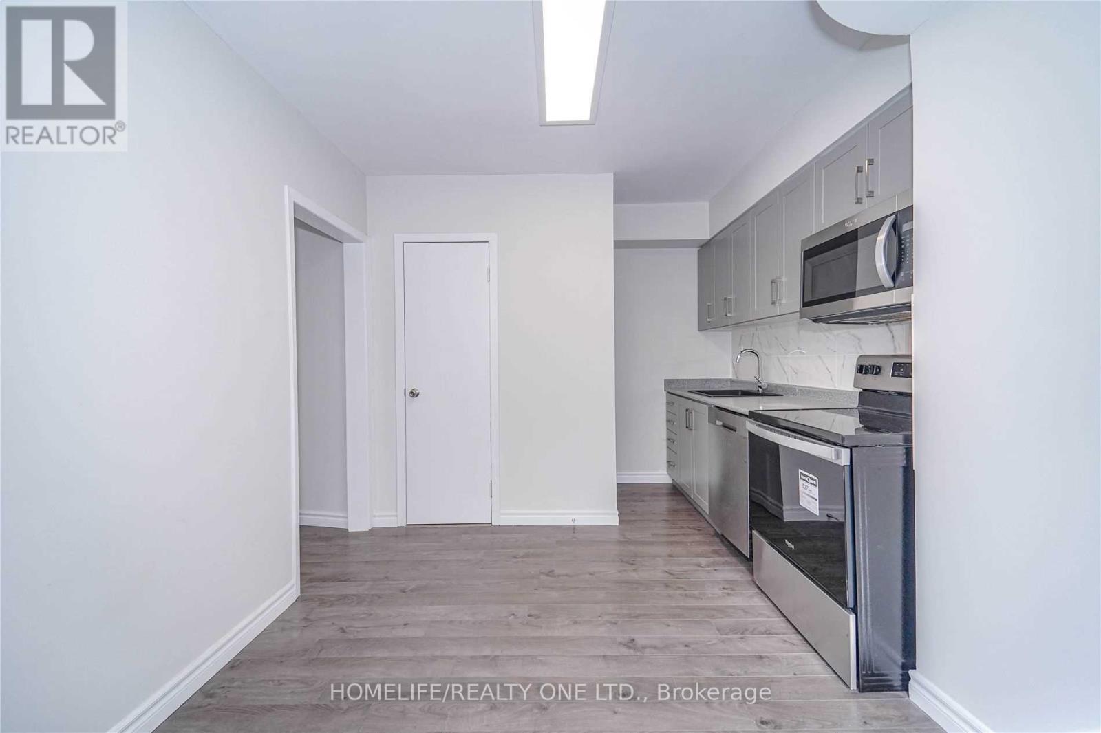104 Benson Avenue, Toronto, Ontario  M6G 2J1 - Photo 18 - C12477001