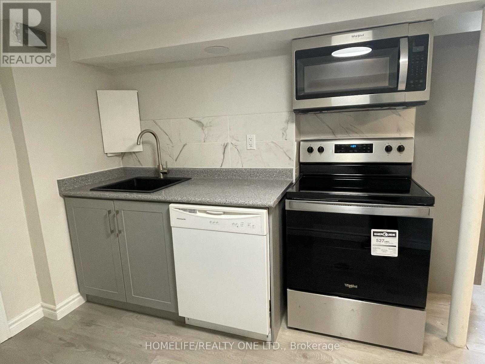 104 Benson Avenue, Toronto, Ontario  M6G 2J1 - Photo 40 - C12477001