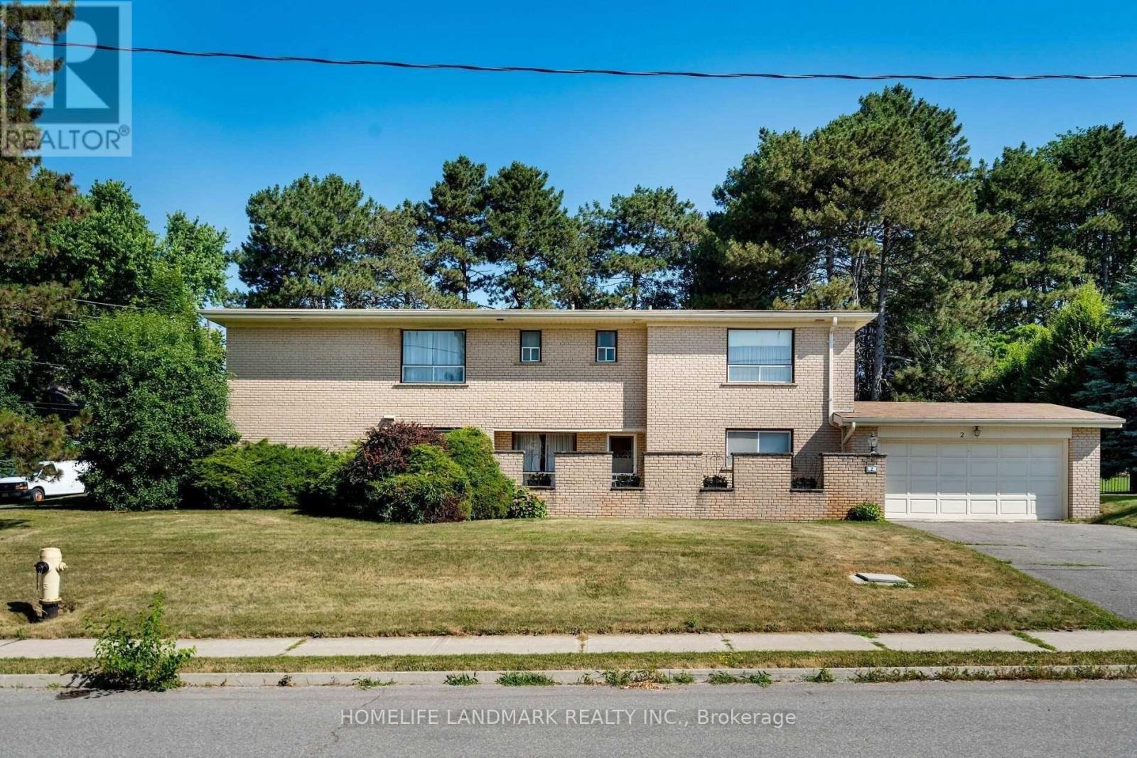 2 ROYAL OAK DRIVE, Toronto, Ontario