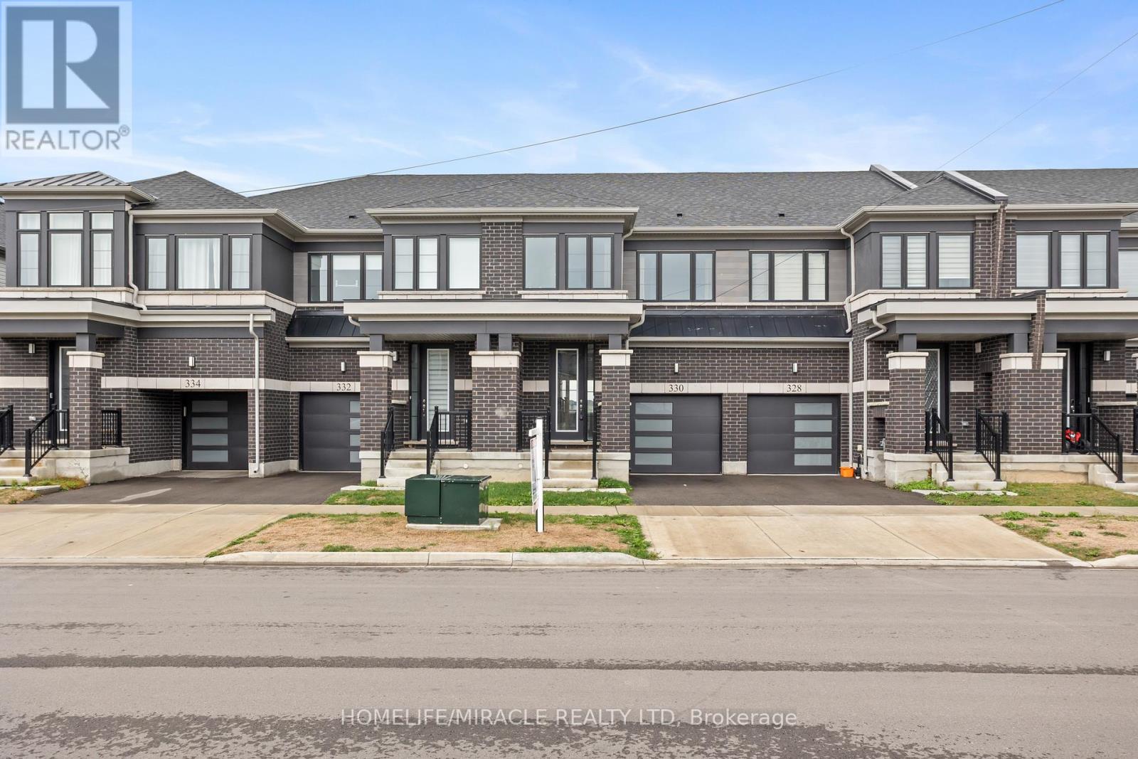 330 Bismark Drive, Cambridge, Ontario  N1S 0C6 - Photo 2 - X12437514