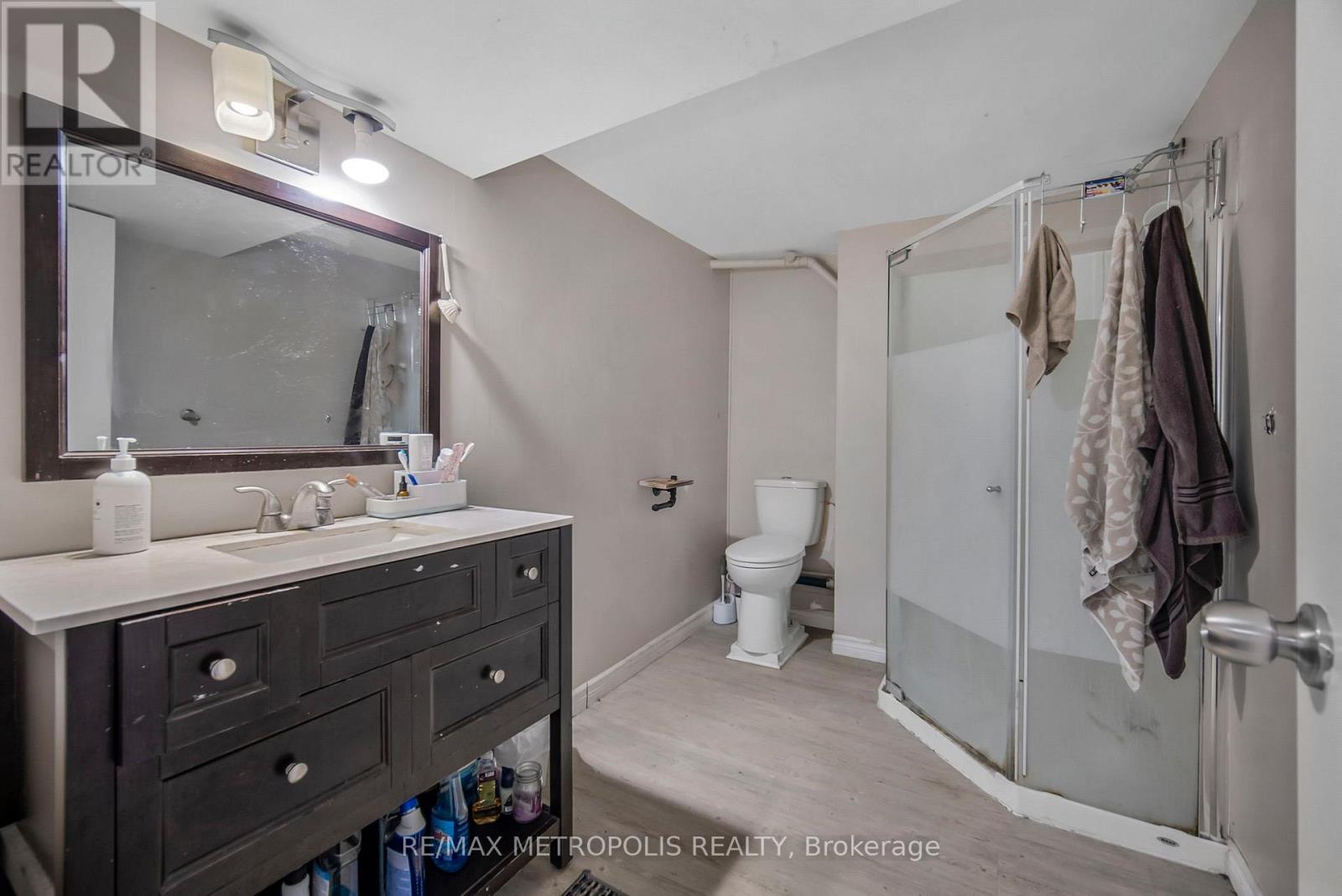 1859 Parkhurst Avenue, London East, Ontario  N5V 2C4 - Photo 24 - X12476376